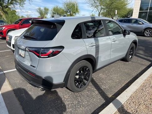 Used 2024 Honda HR-V Sport image 3