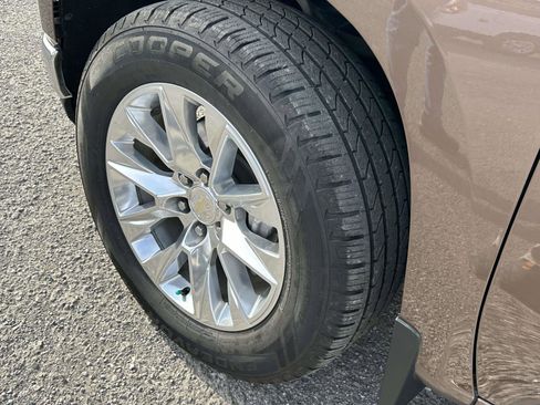 Used 2019 Chevrolet Silverado 1500 LTZ image 9