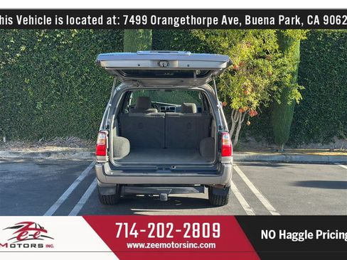 Used 2002 Toyota 4Runner SR5 AWD/4WD image 16