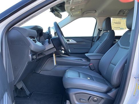 New 2026 Ford Explorer ST-Line w/ ST-Line Street Pack image 10