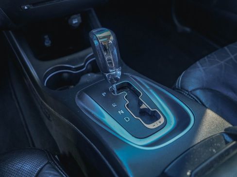 Used 2020 Dodge Journey Crossroad w/ Popular Equipment Group image 23