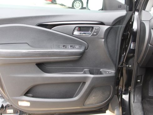Used 2018 Honda Pilot Elite image 38