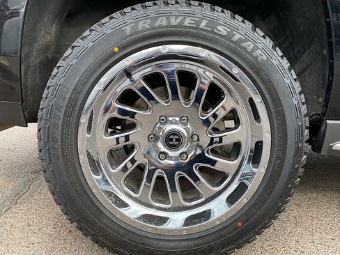 Used 2019 GMC Yukon XL SLT image 25