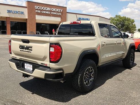 Used 2024 GMC Canyon AT4 AWD/4WD image 4