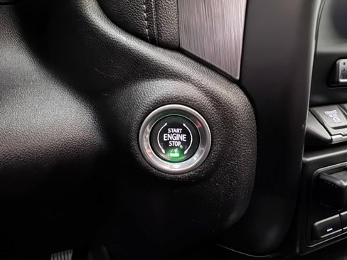 Certified 2023 GMC Sierra 2500 Denali w/ Denali Black Diamond Edition AWD/4WD image 25