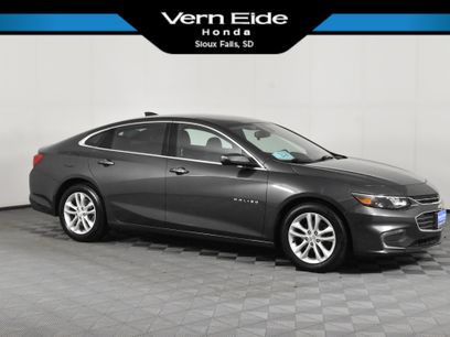 Used 2017 Chevrolet Malibu LT