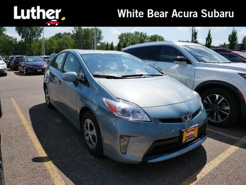 Used 2014 Toyota Prius Four FWD image 1