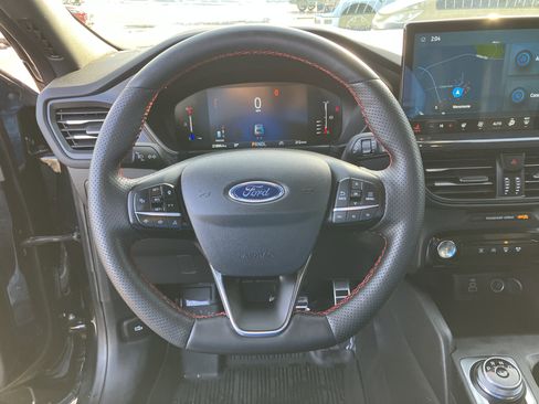 Used 2024 Ford Escape ST-Line w/ Tech Pack #1 image 10