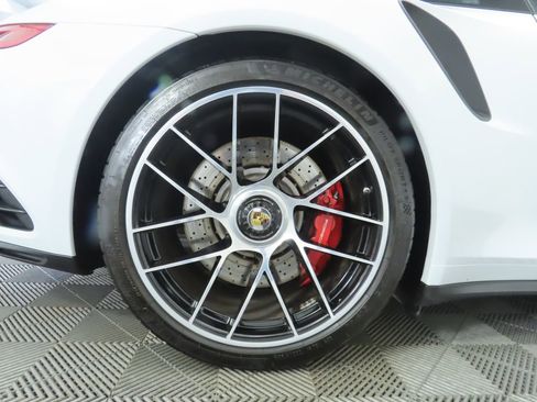Used 2018 Porsche 911 Turbo image 31