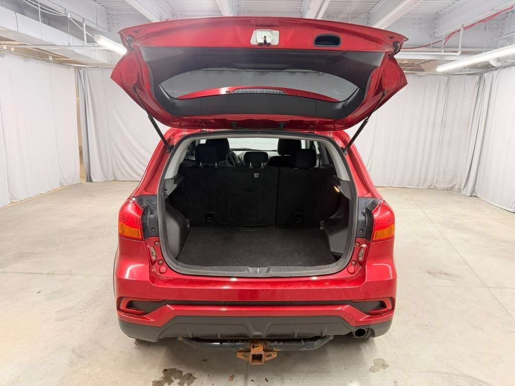 Used 2019 Mitsubishi Outlander Sport ES AWD/4WD image 11