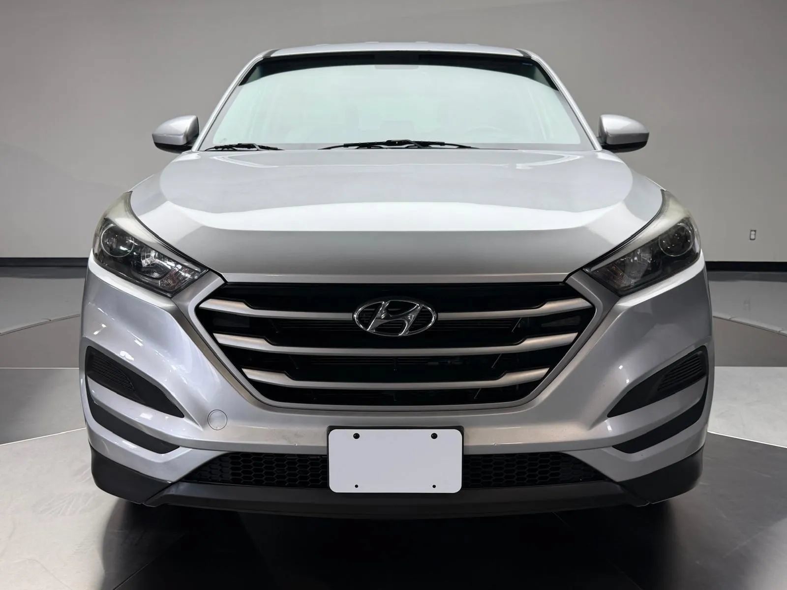 Used 2018 Hyundai Tucson SE AWD/4WD image 3