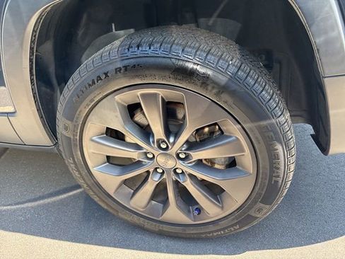 Used 2021 Jeep Cherokee Latitude Lux 80th Anniv w/ Quick Order Package 26U 80TH AWD/4WD image 8