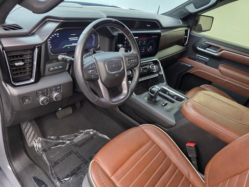 Used 2025 GMC Sierra 1500 Denali Ultimate AWD/4WD image 10