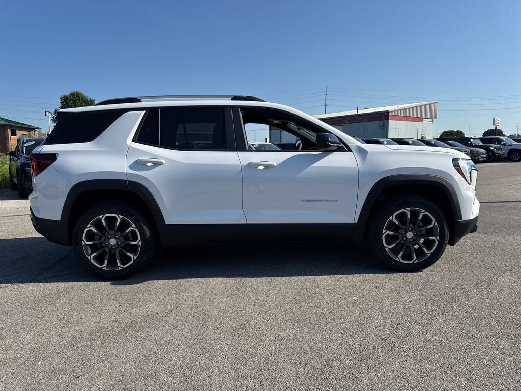 New 2027 GMC Terrain Elevation w/ Elevation Premium Package AWD/4WD image 8