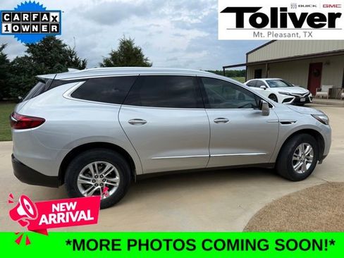 Used 2021 Buick Enclave Essence w/ Sound and Sites Package image 1