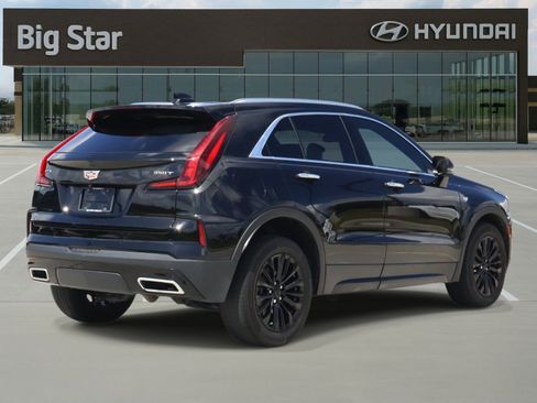 Used 2024 Cadillac XT4 Premium Luxury FWD image 4