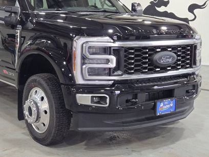 New 2026 Ford F450 Platinum w/ Platinum Plus Package