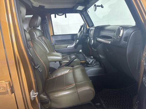 Used 2011 Jeep Wrangler Unlimited 70th Anniversary w/ Dual Top Group image 4