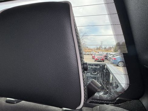 Used 2025 RAM 1500 Laramie AWD/4WD image 39
