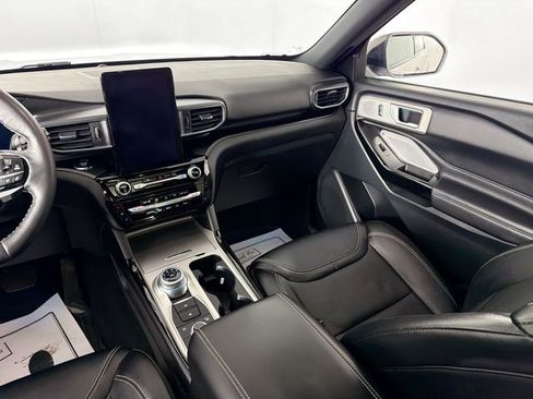 Used 2024 Ford Explorer ST w/ Technology Package image 23