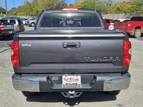 Used 2018 Toyota Tundra SR5 image 5