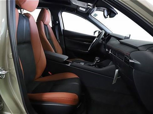 Used 2025 MAZDA MAZDA3 Carbon image 24