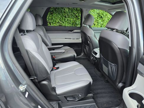 Used 2020 Hyundai Palisade SEL w/ Convenience Package image 12