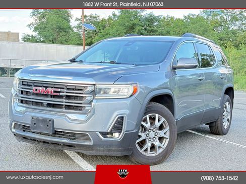 Used 2020 GMC Acadia SLT w/ Driver Alert Package II FWD image 1