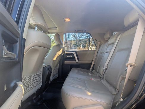 Used 2015 Toyota 4Runner Limited image 15