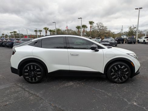 New 2026 Nissan Leaf Platinum+ image 3