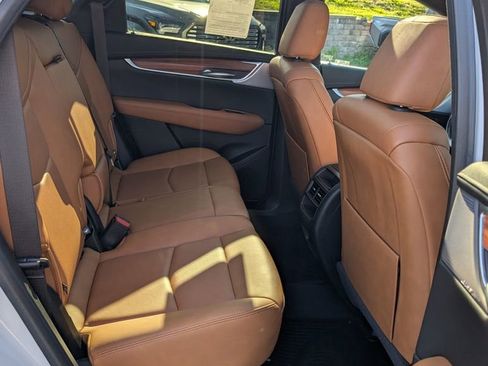 Used 2024 Cadillac XT5 Premium Luxury AWD/4WD image 18
