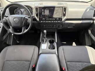 Certified 2025 Nissan Frontier SV RWD video 2
