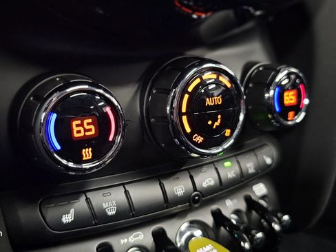 Used 2024 MINI Cooper SE FWD image 38