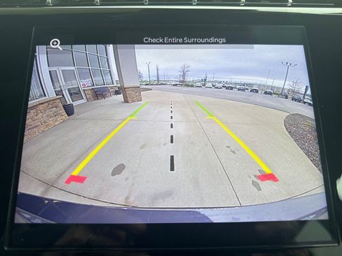 Used 2024 Jeep Grand Cherokee L Altitude image 15