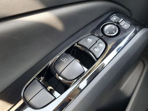 New 2025 Nissan Altima 2.5 SR w/ SR Premium Package image 9