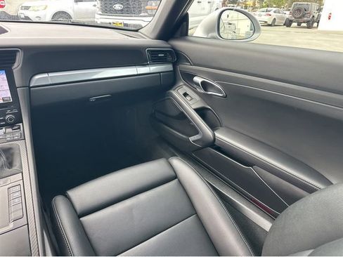 Used 2017 Porsche 911 Carrera S image 13