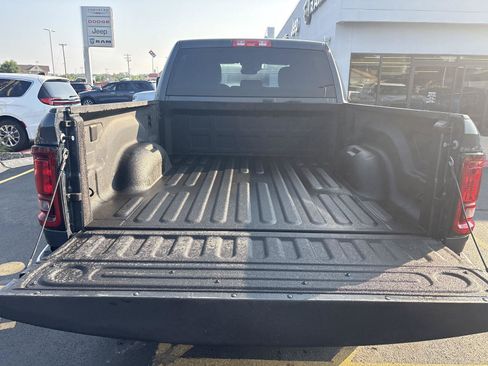 Used 2025 RAM 2500 Big Horn AWD/4WD image 11