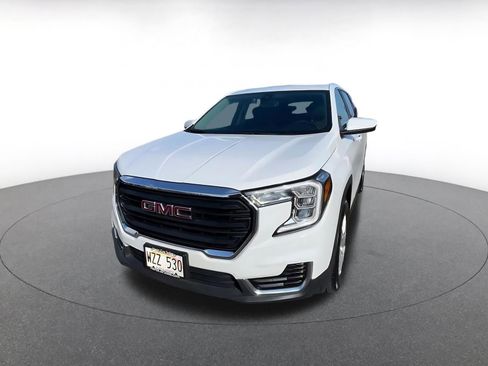 Used 2024 GMC Terrain SLE FWD image 7