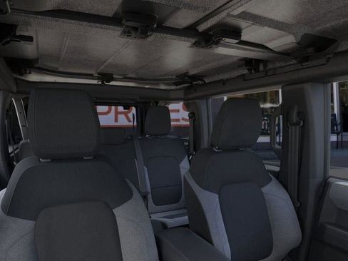 New 2025 Ford Bronco 4-Door AWD/4WD image 13