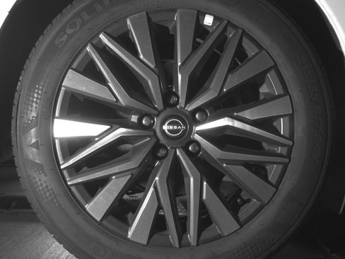 Used 2025 Nissan Altima 2.5 SV image 15