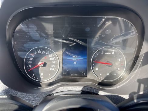 Used 2025 Mercedes-Benz Sprinter 2500 image 19