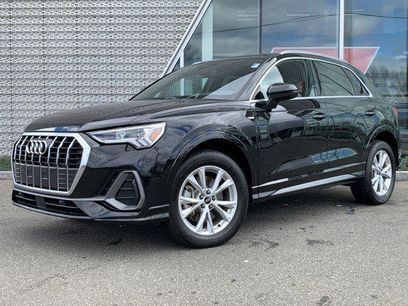 Certified 2025 Audi Q3 2.0T Premium w/ Convenience Package