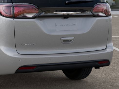 New 2026 Chrysler Voyager LX image 13