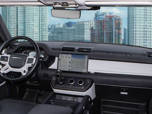 Used 2022 Land Rover Defender 110 SE image 20