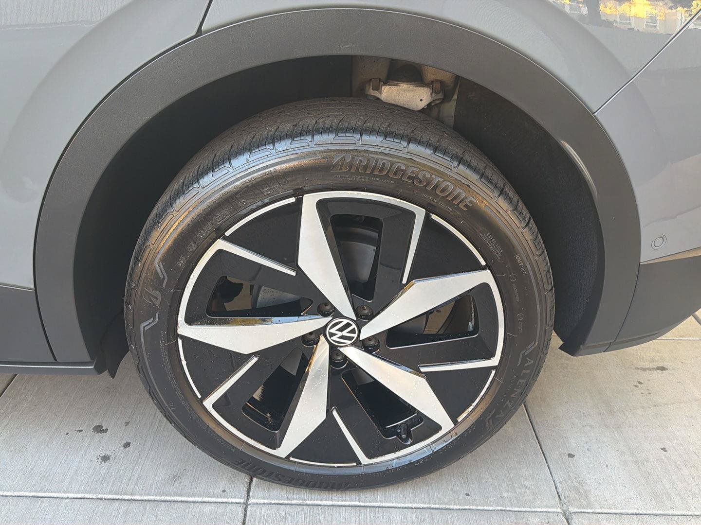 Used 2023 Volkswagen ID.4 Pro S AWD/4WD image 12