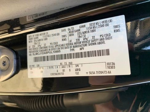 Certified 2023 Lincoln Corsair AWD image 28