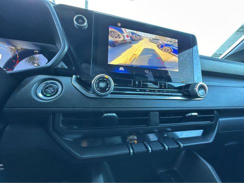 Used 2023 Chevrolet Colorado W/T image 25