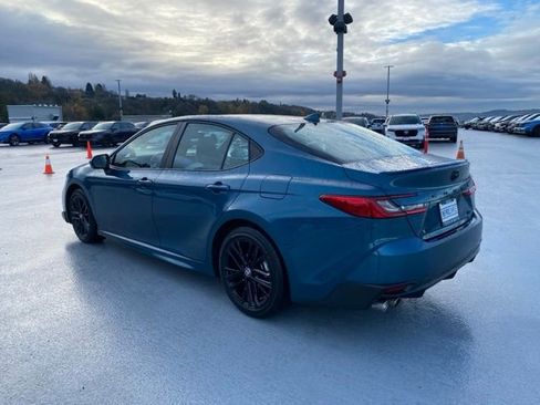 Certified 2025 Toyota Camry SE image 10