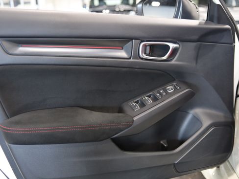 Used 2023 Honda Civic Type R image 14