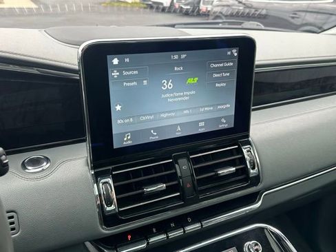 Used 2019 Lincoln Navigator L Reserve image 8